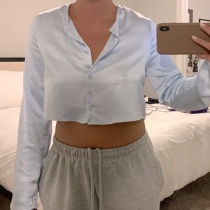 KENDALL & KYLIE PACSUN CROPPED SATIN BUTTON UP TOP SIZE SMALL